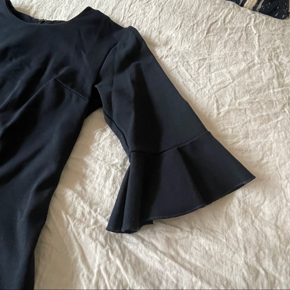 Banana Republic size 4 navy dress with ruffle sleeves